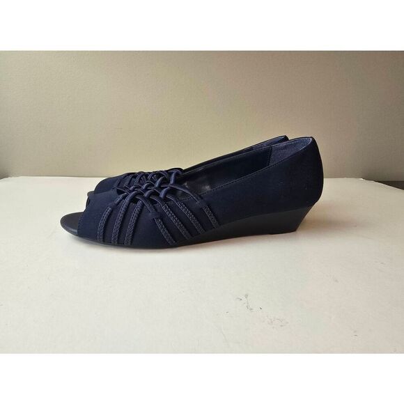 East 5th Grace Slip on Wedge Size 7.5 Navy - Picture 3 of 8